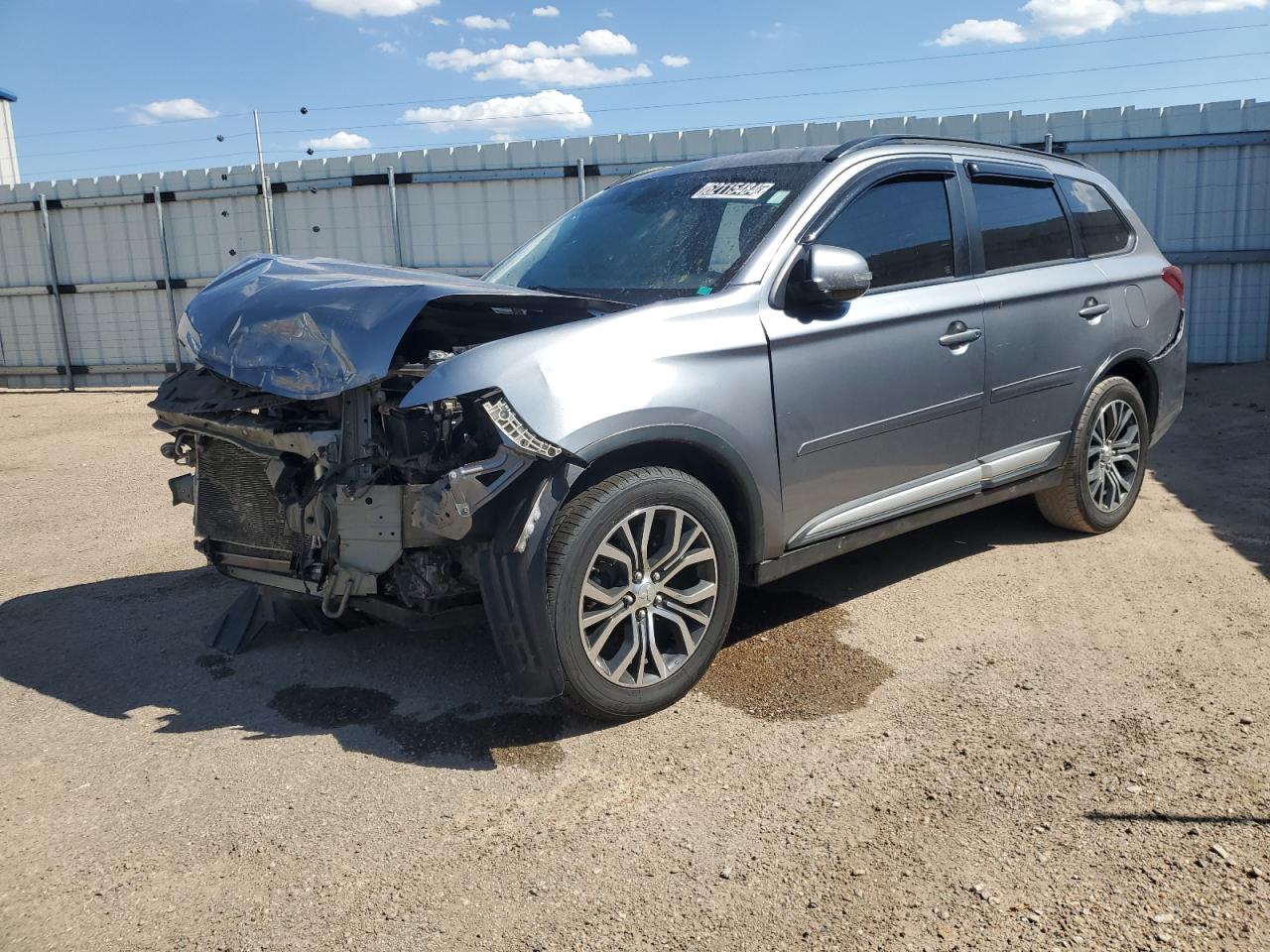 2016 Mitsubishi Outlander - Image 1