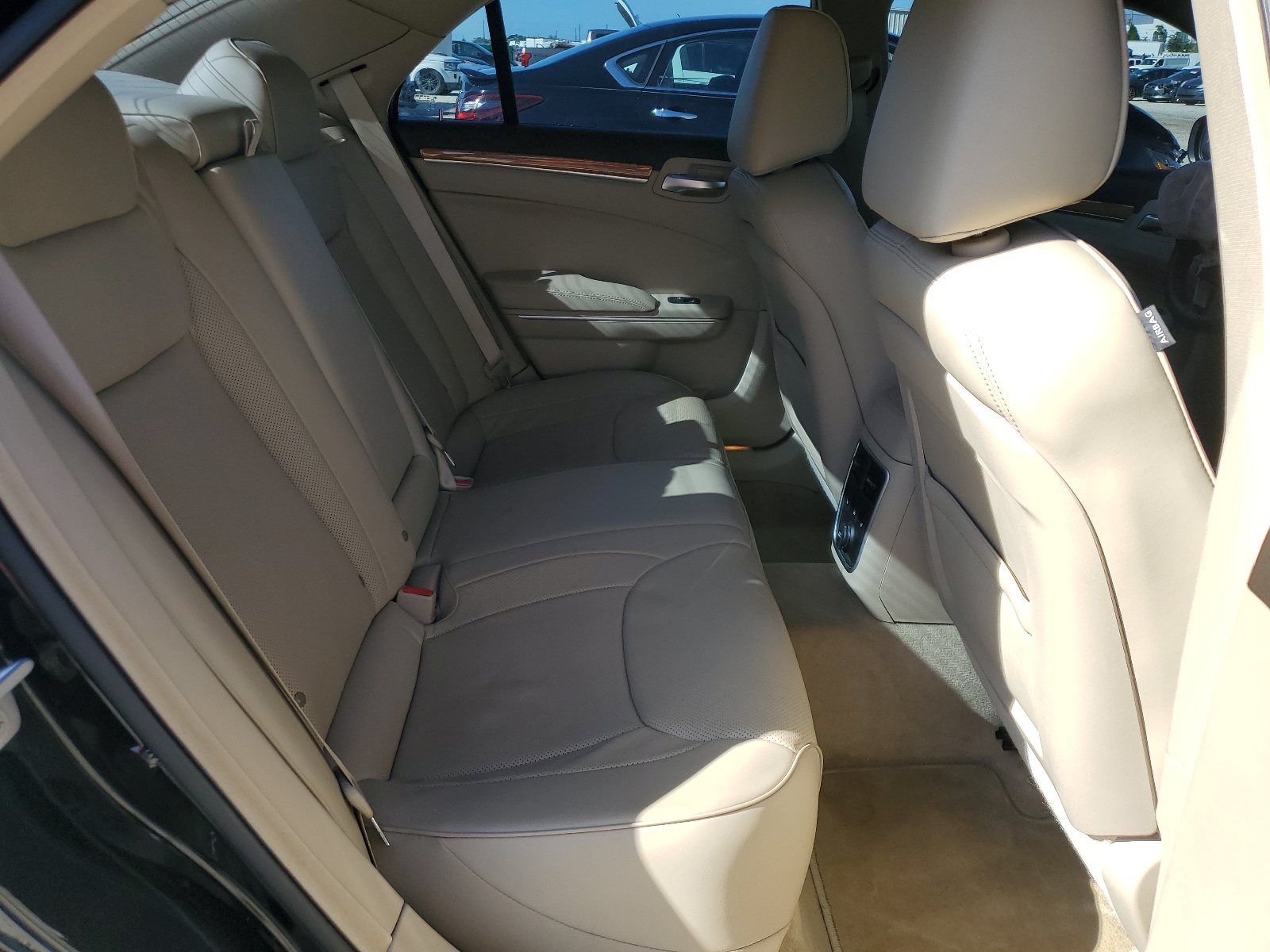 2C3CCAKG1EH328409 2014 Chrysler 300C