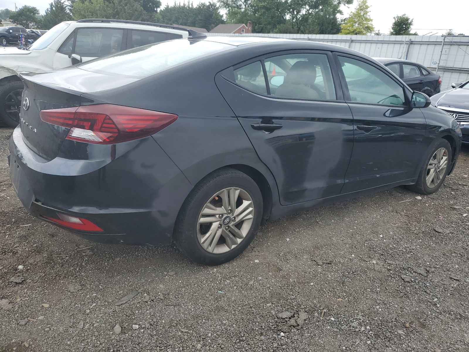 2019 Hyundai Elantra Sel vin: 5NPD84LF9KH479512