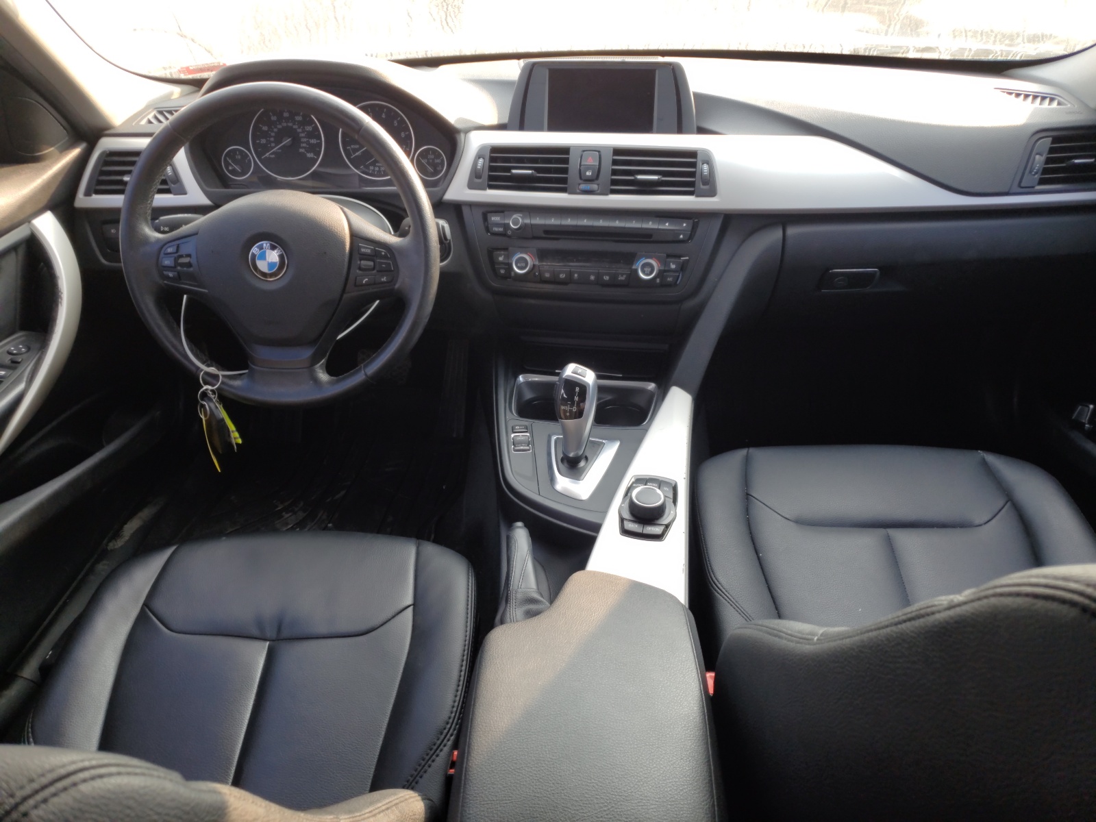 WBA3C3C53FK203181 2015 BMW 320 I xDrive