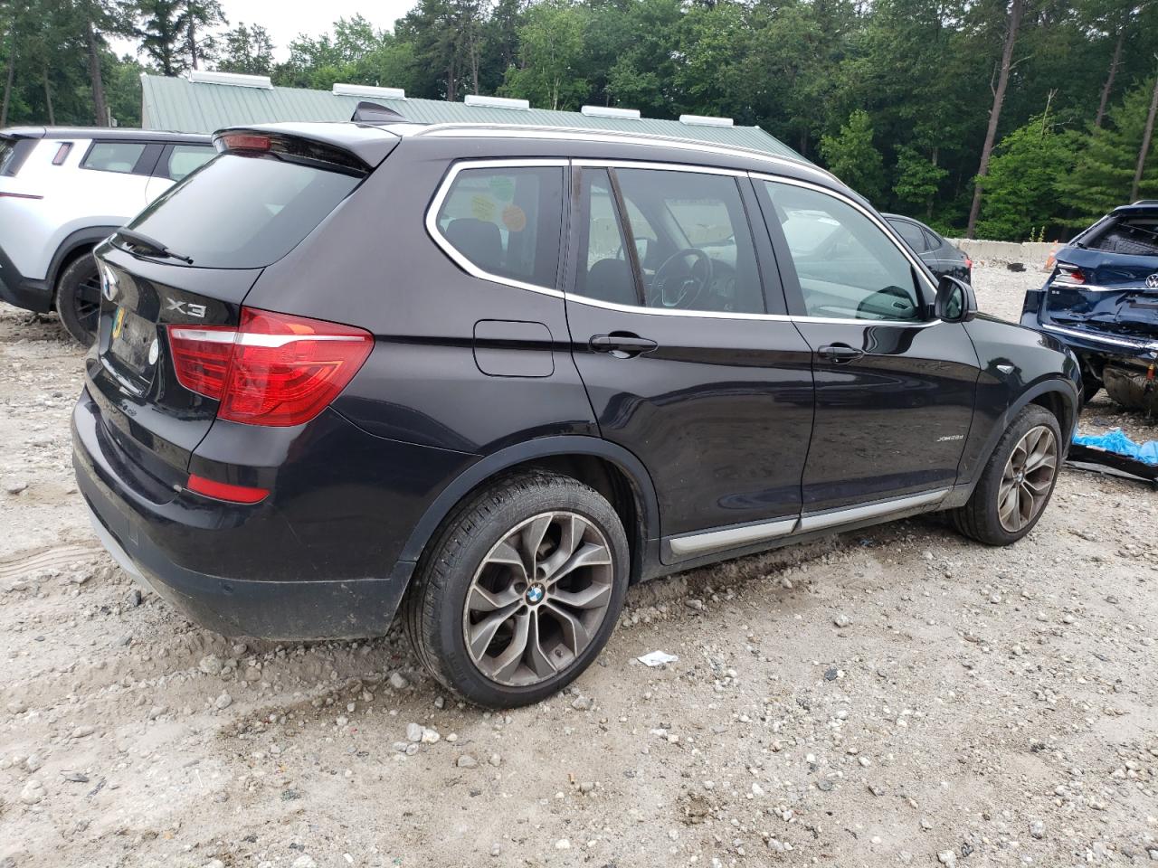 VIN 5UXWY3C56G0N87812 2016 BMW X3 no.3