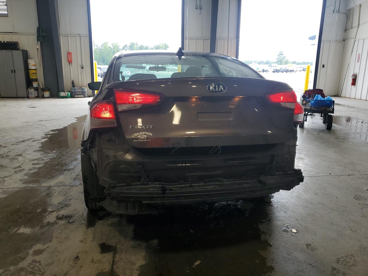 2017 Kia Forte Lx VIN: 3KPFL4A78HE040401 Lot: 64995364