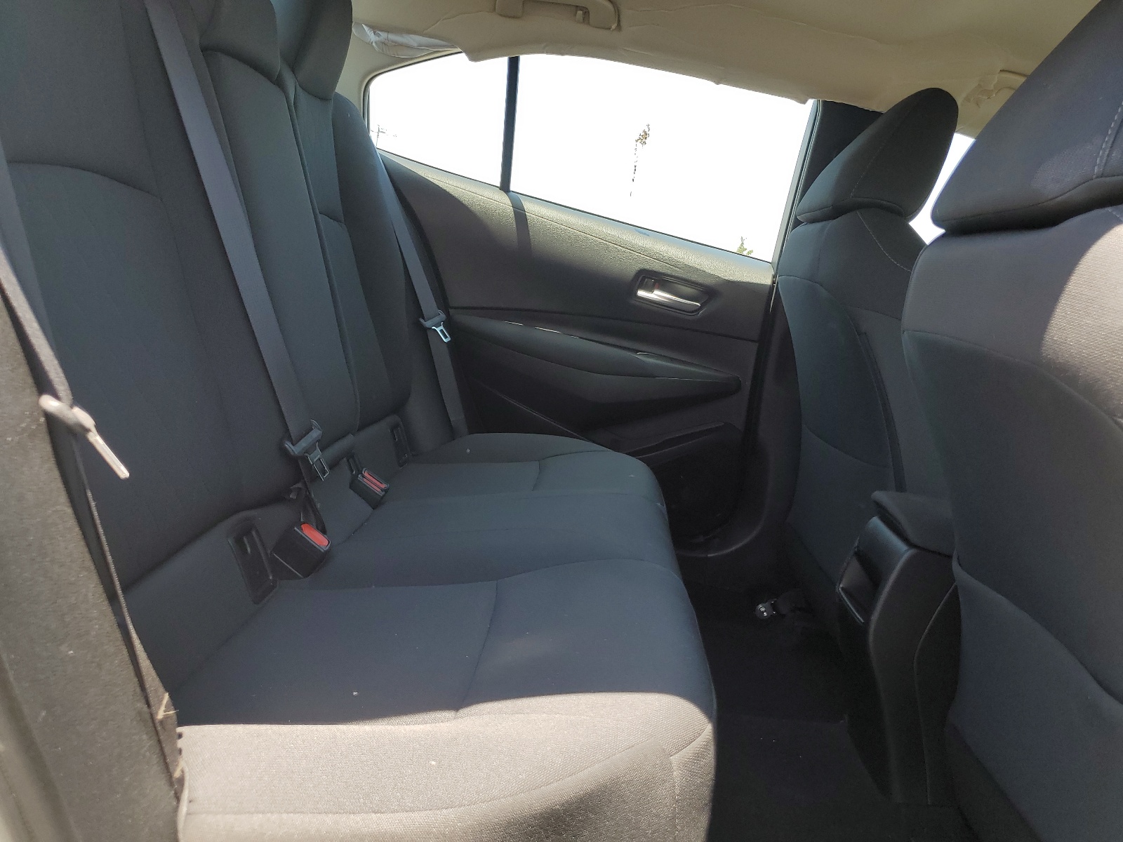 2020 Toyota Corolla Le vin: 5YFEPRAE5LP138773