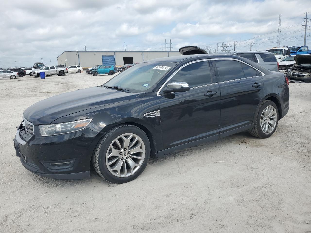 2015 Ford Taurus - Image 1