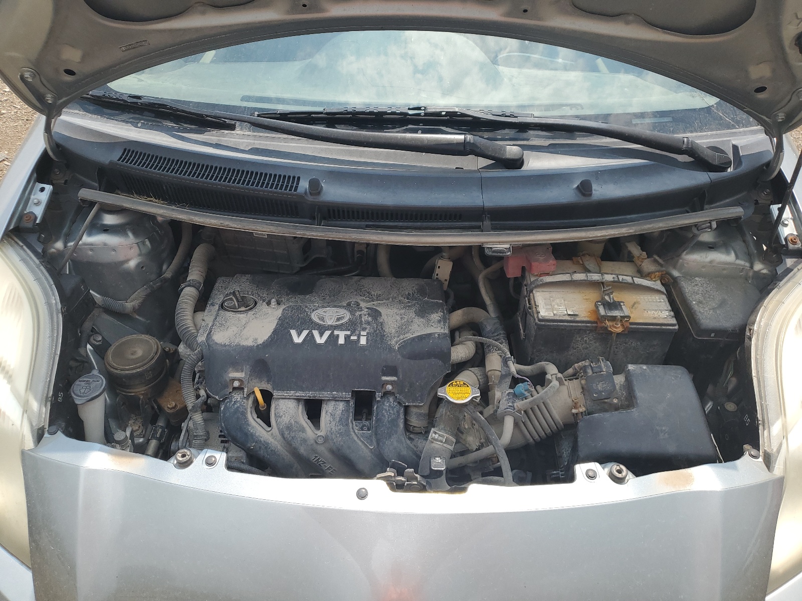 JTDKT903295228564 2009 Toyota Yaris