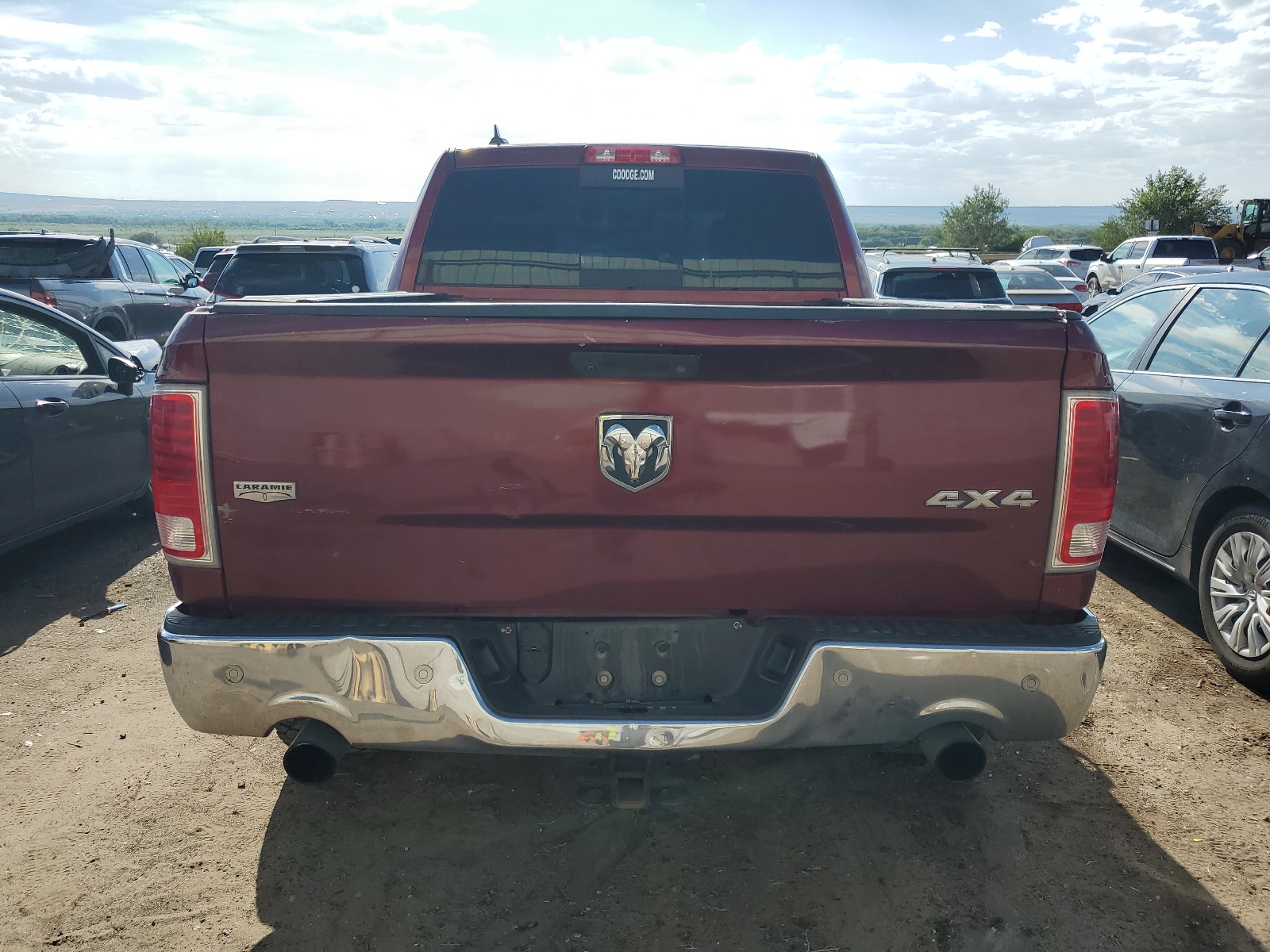 1C6RR7NM5JS294302 2018 Ram 1500 Laramie