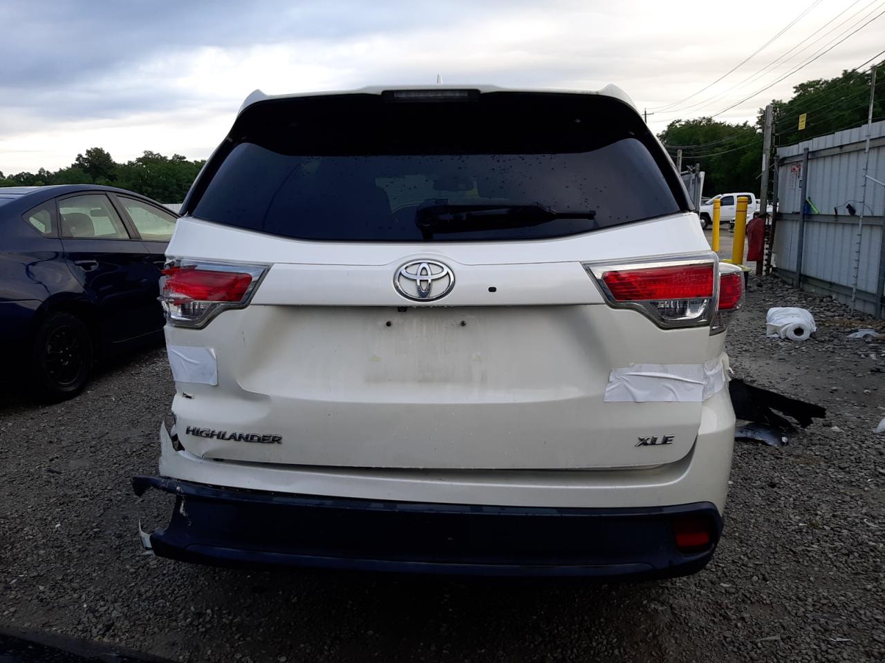 2015 Toyota Highlander Xle VIN: 5TDKKRFH2FS062297 Lot: 65214444