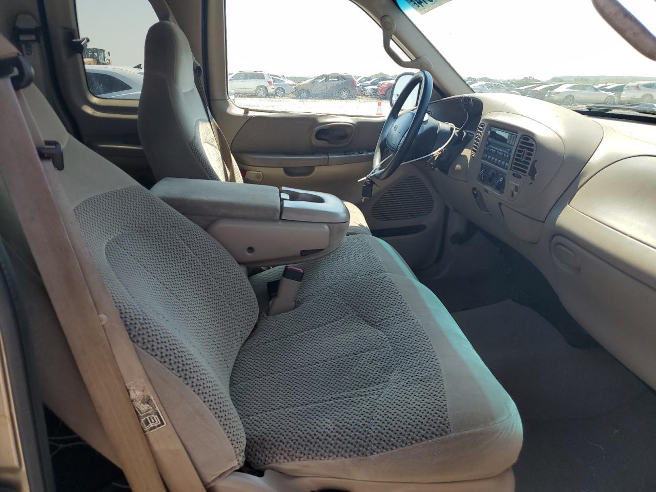 2000 Ford F150 VIN: 1FTRX17W7YKA79069 Lot: 63625514