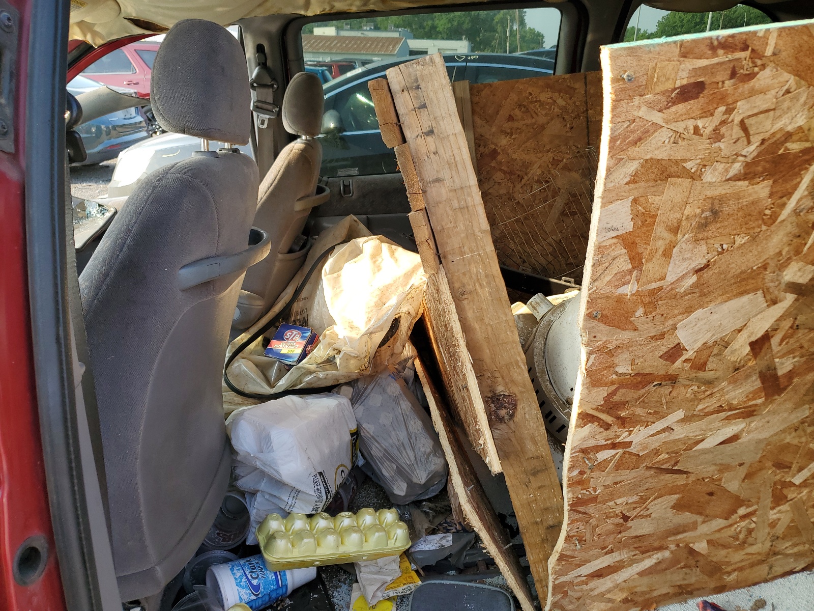 2B4GP45G6XR445041 1999 Dodge Caravan Se