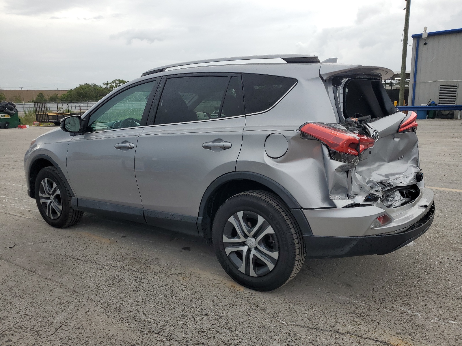 2017 Toyota Rav4 Le vin: 2T3ZFREV9HW336672