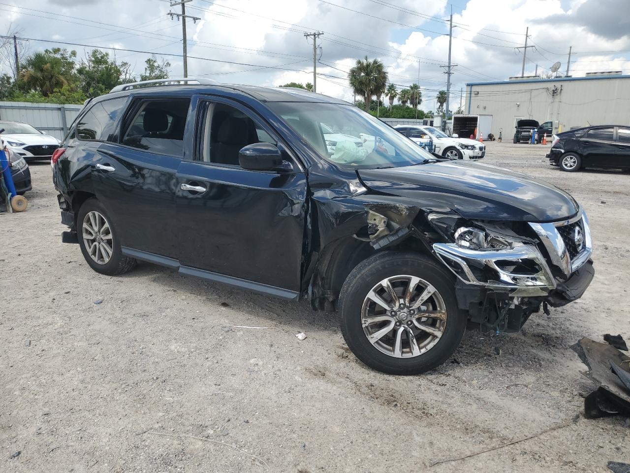 2014 Nissan Pathfinder S VIN: 5N1AR2MM7EC727401 Lot: 62195234