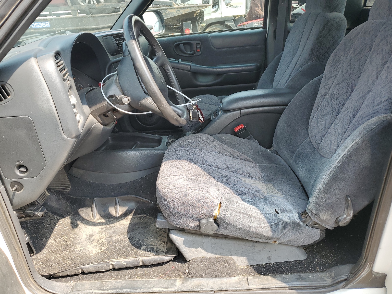 1GTCS19X8X8519029 1999 GMC Sonoma