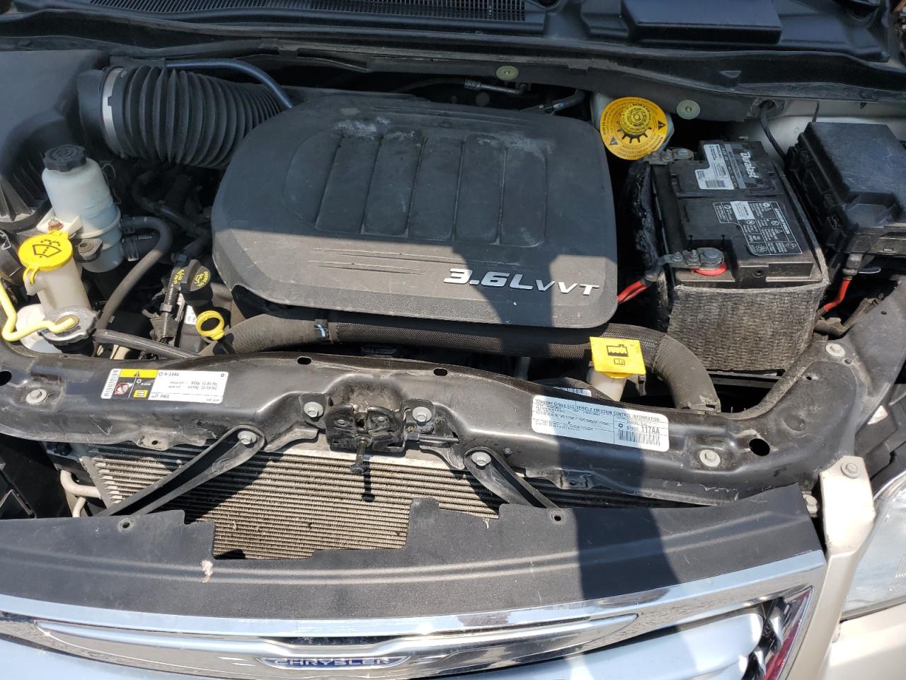 2015 Chrysler Town & Country Touring L VIN: 2C4RC1CG9FR513999 Lot: 63064964