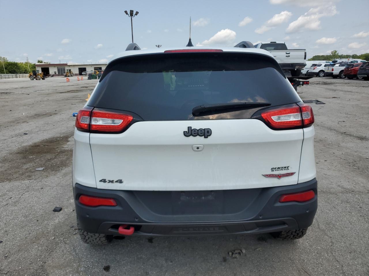 2015 Jeep Cherokee Trailhawk VIN: 1C4PJMBB4FW667838 Lot: 63777934