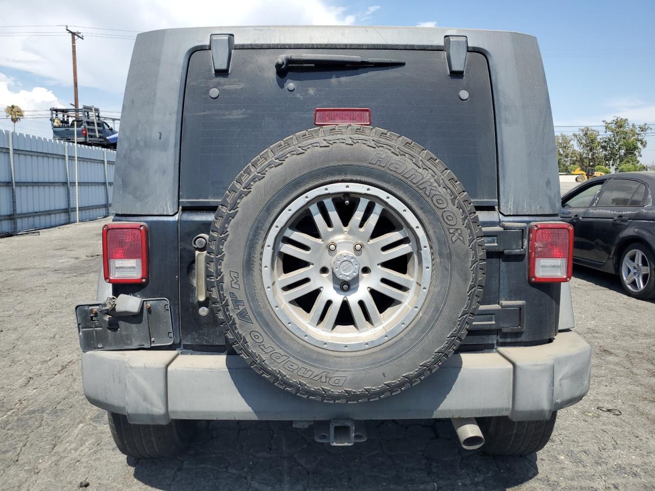 2007 Jeep Wrangler X VIN: 1J8FA241X7L122369 Lot: 64302384