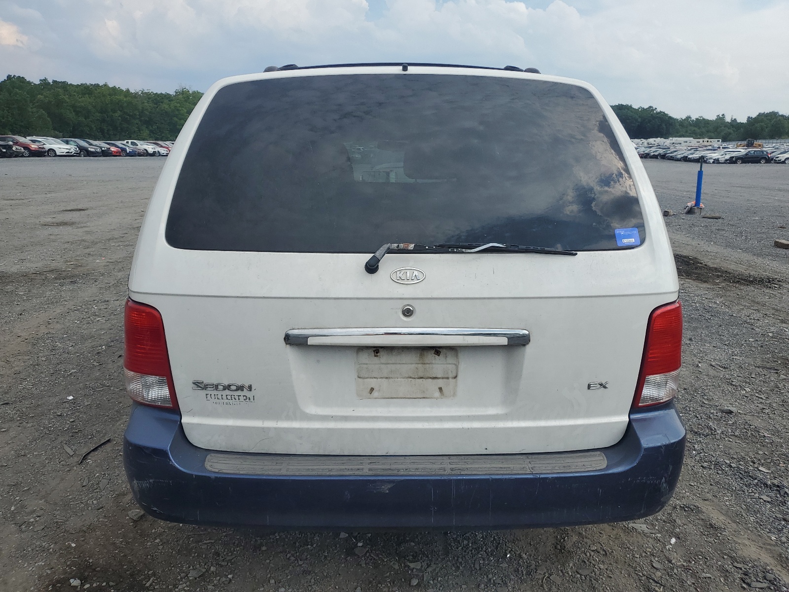 KNDUP131926240266 2002 Kia Sedona Ex