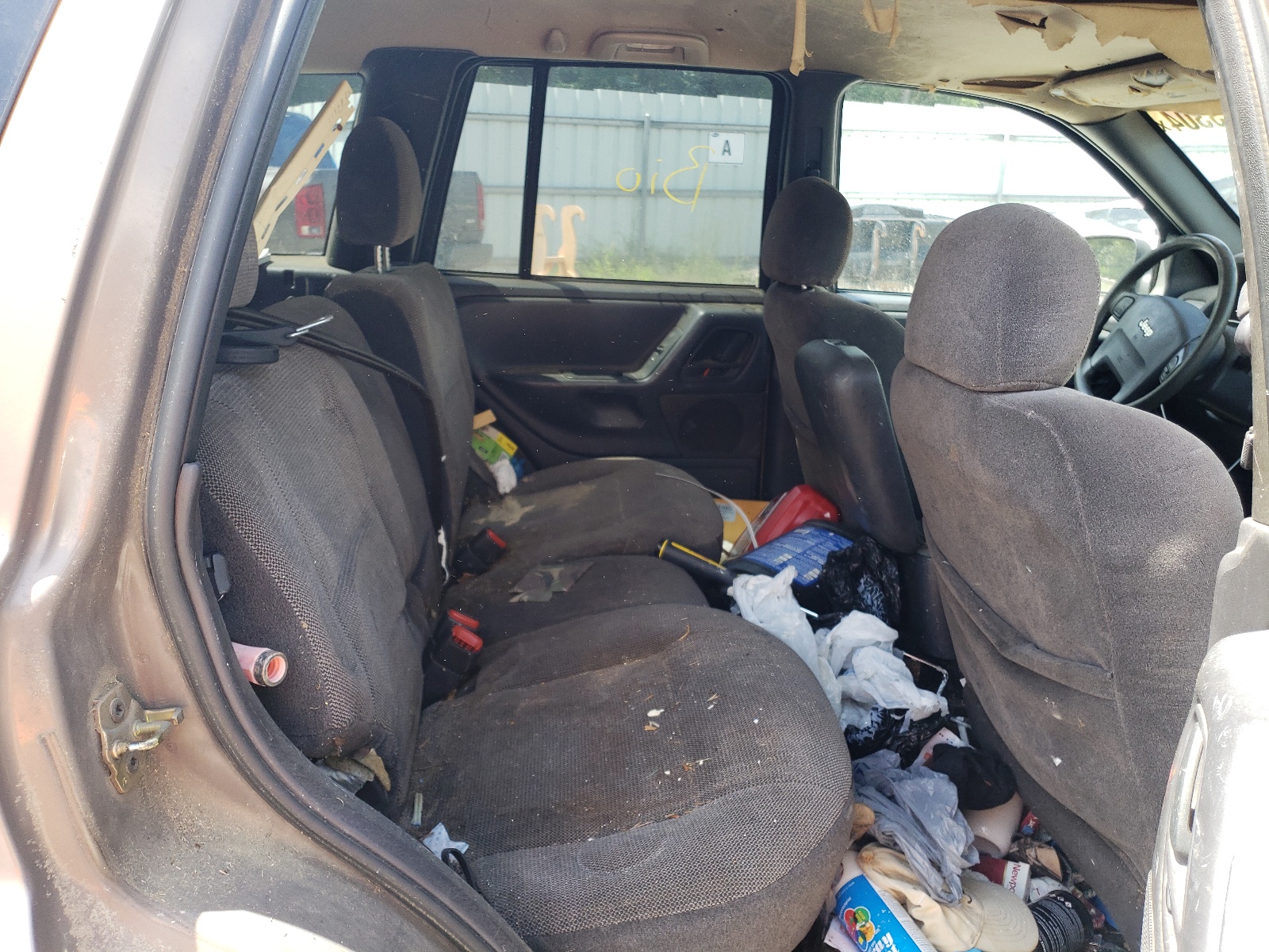 1J4GX48S81C708966 2001 Jeep Grand Cherokee Laredo