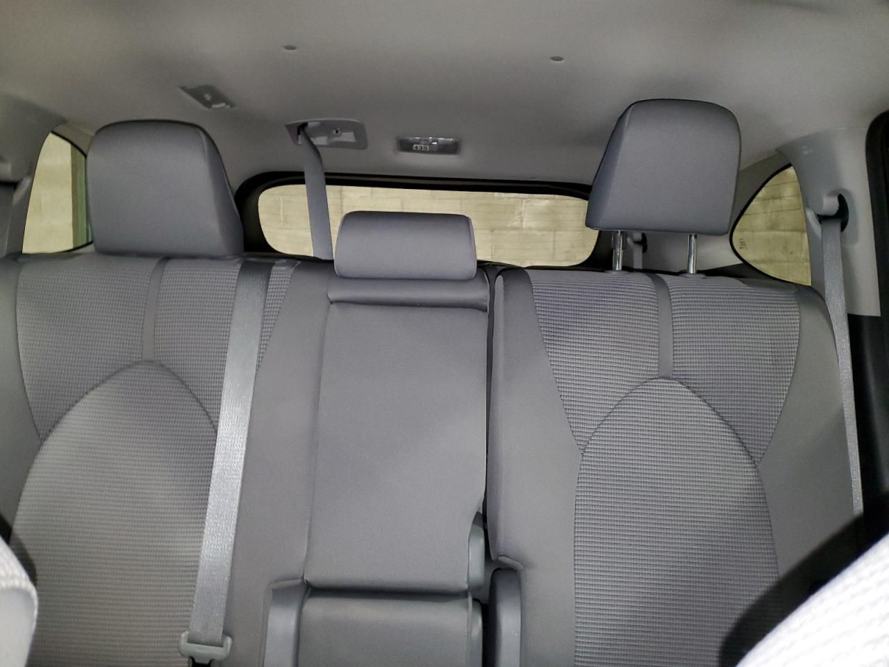 2022 Toyota Highlander Hybrid Le VIN: 5TDBBRCH6NS085715 Lot: 63548244