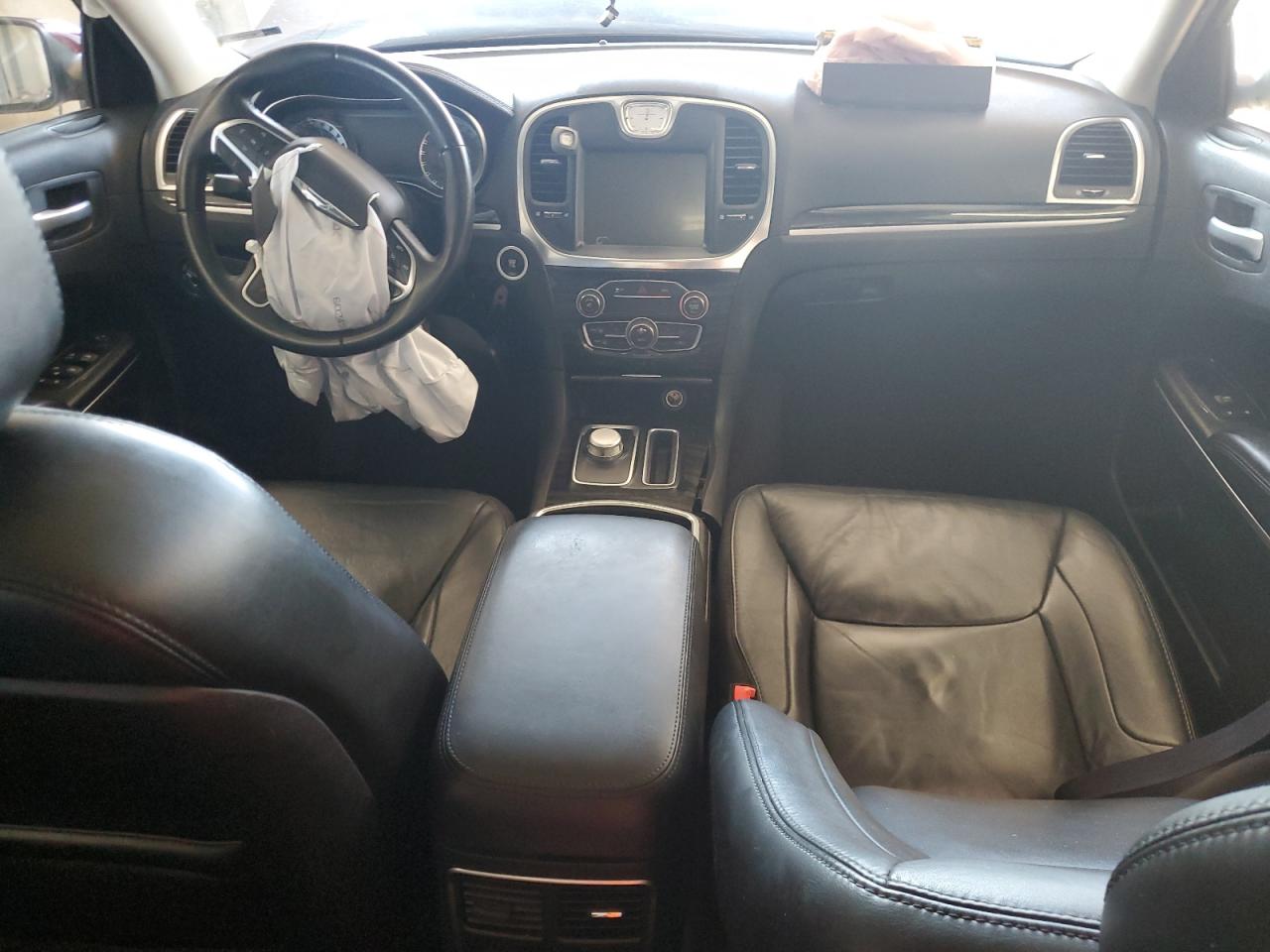 2016 Chrysler 300 Limited VIN: 2C3CCAAG4GH252334 Lot: 62745704