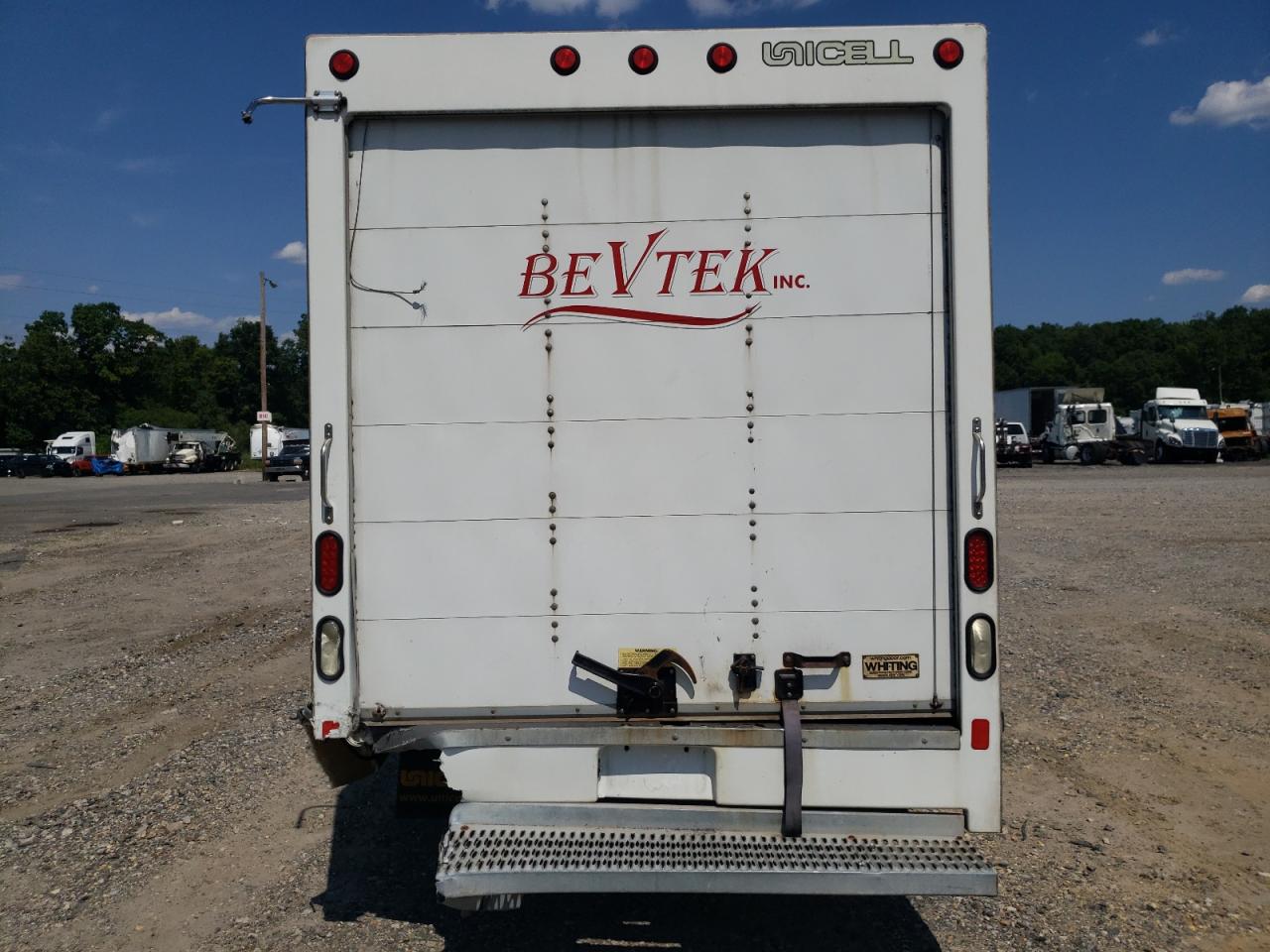 2016 Ford Econoline E350 Super Duty Cutaway Van VIN: 1FDWE3FL5GDC40609 Lot: 67001764