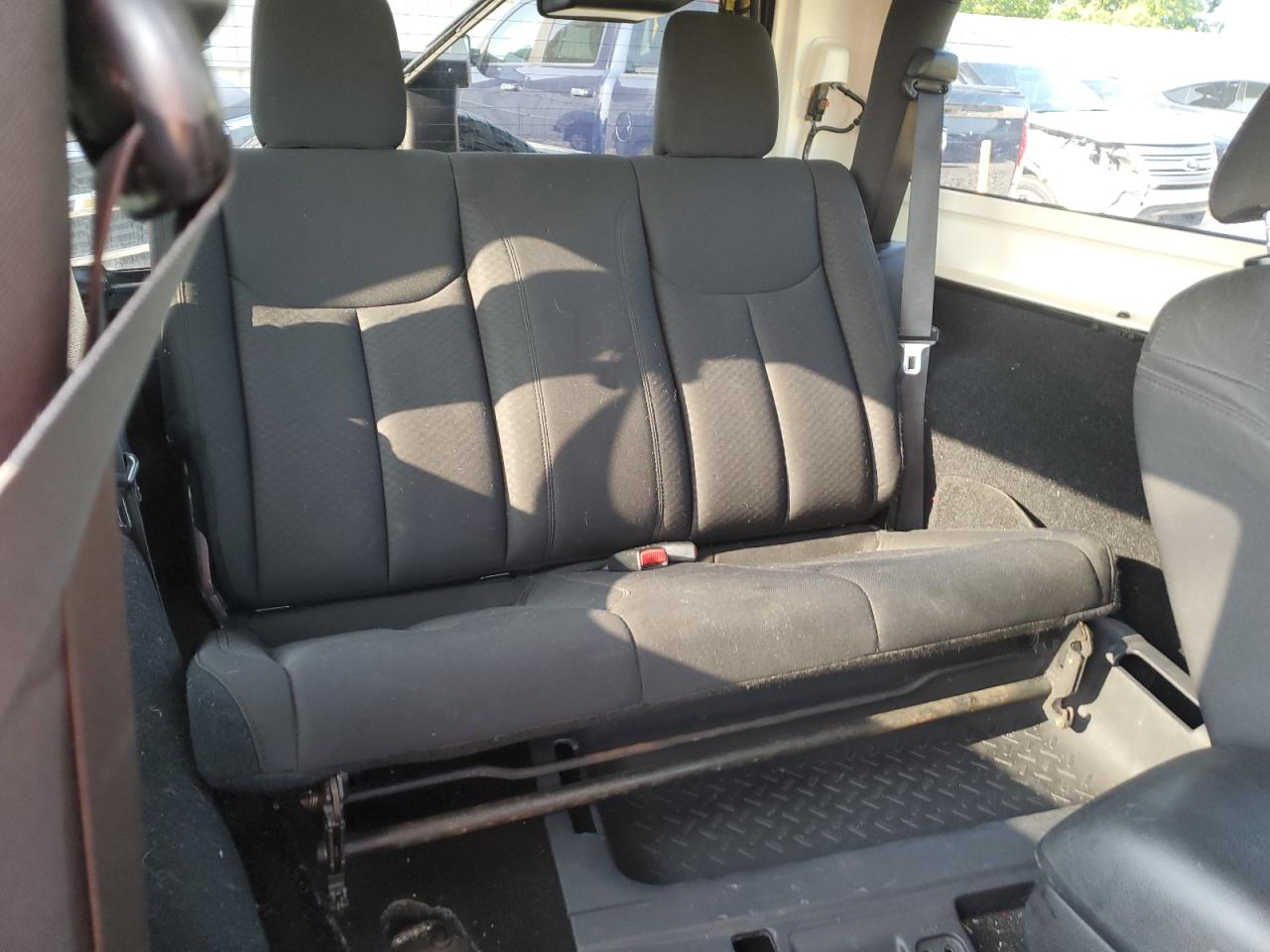 2016 Jeep Wrangler Sport VIN: 1C4AJWAGXGL195646 Lot: 63183254