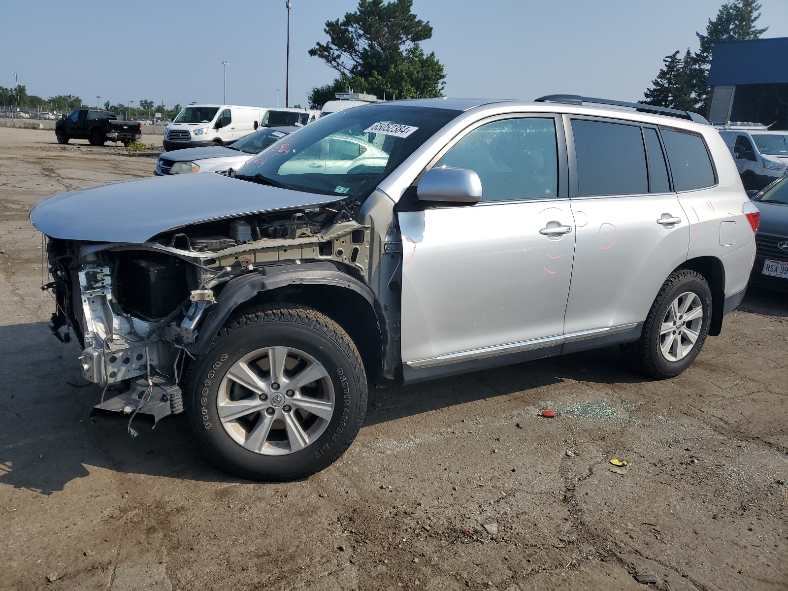 5TDBK3EH8DS219732 2013 Toyota Highlander Base