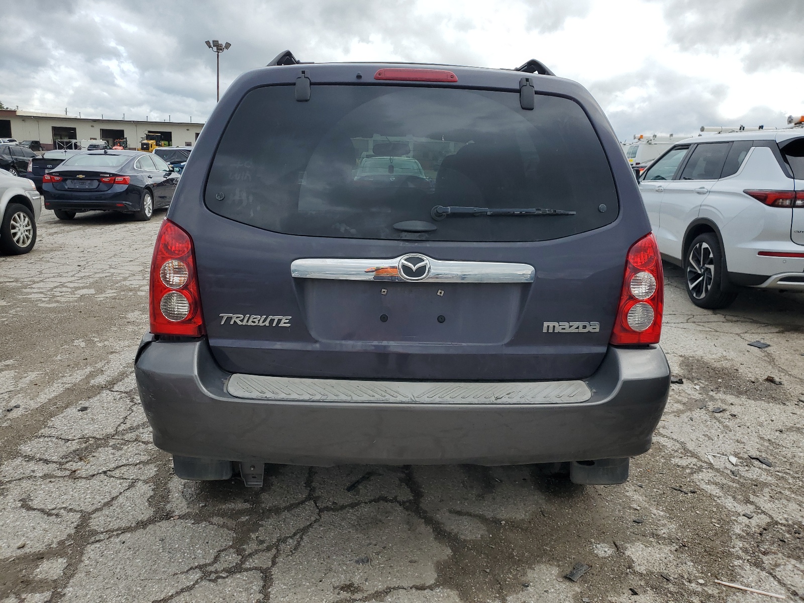 4F2CZ06155KM22098 2005 Mazda Tribute S