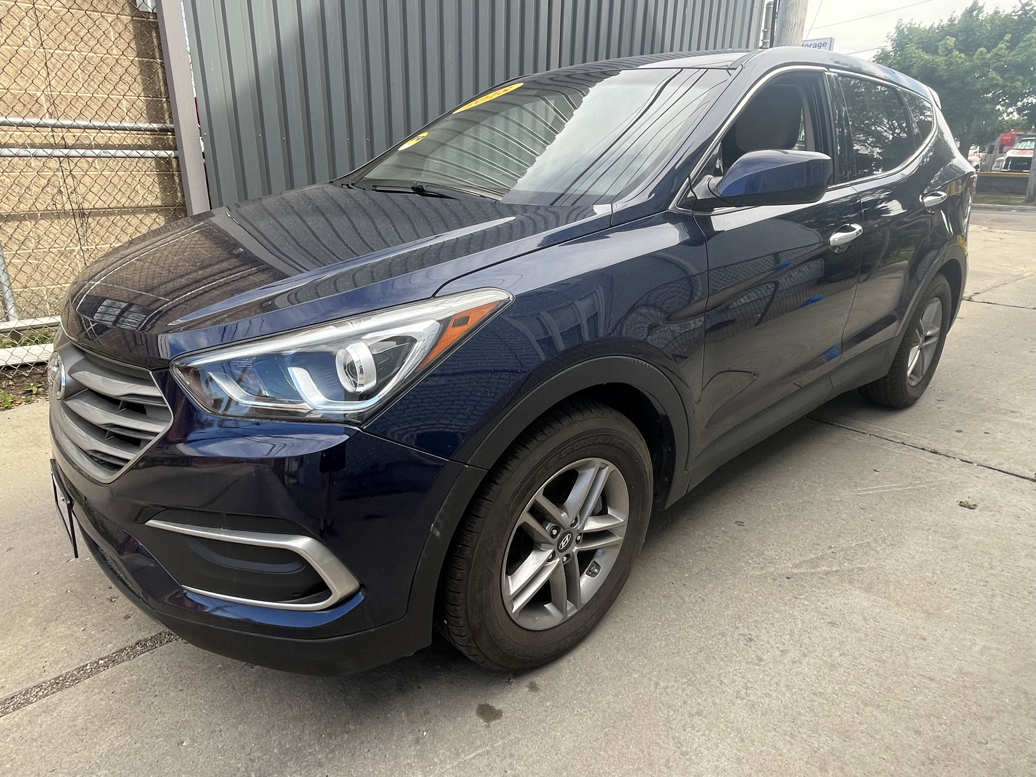 2018 Hyundai Santa Fe Sport vin: 5XYZT3LB8JG535599