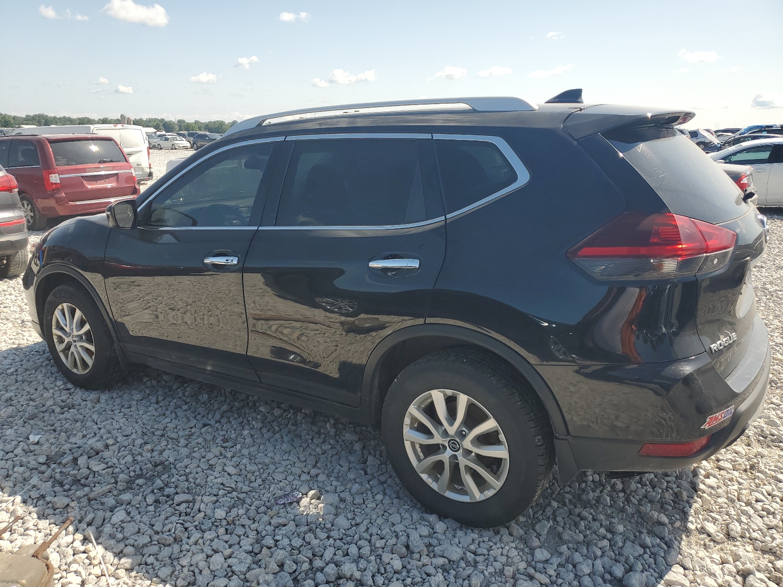 2018 Nissan Rogue S vin: 5N1AT2MV0JC796936