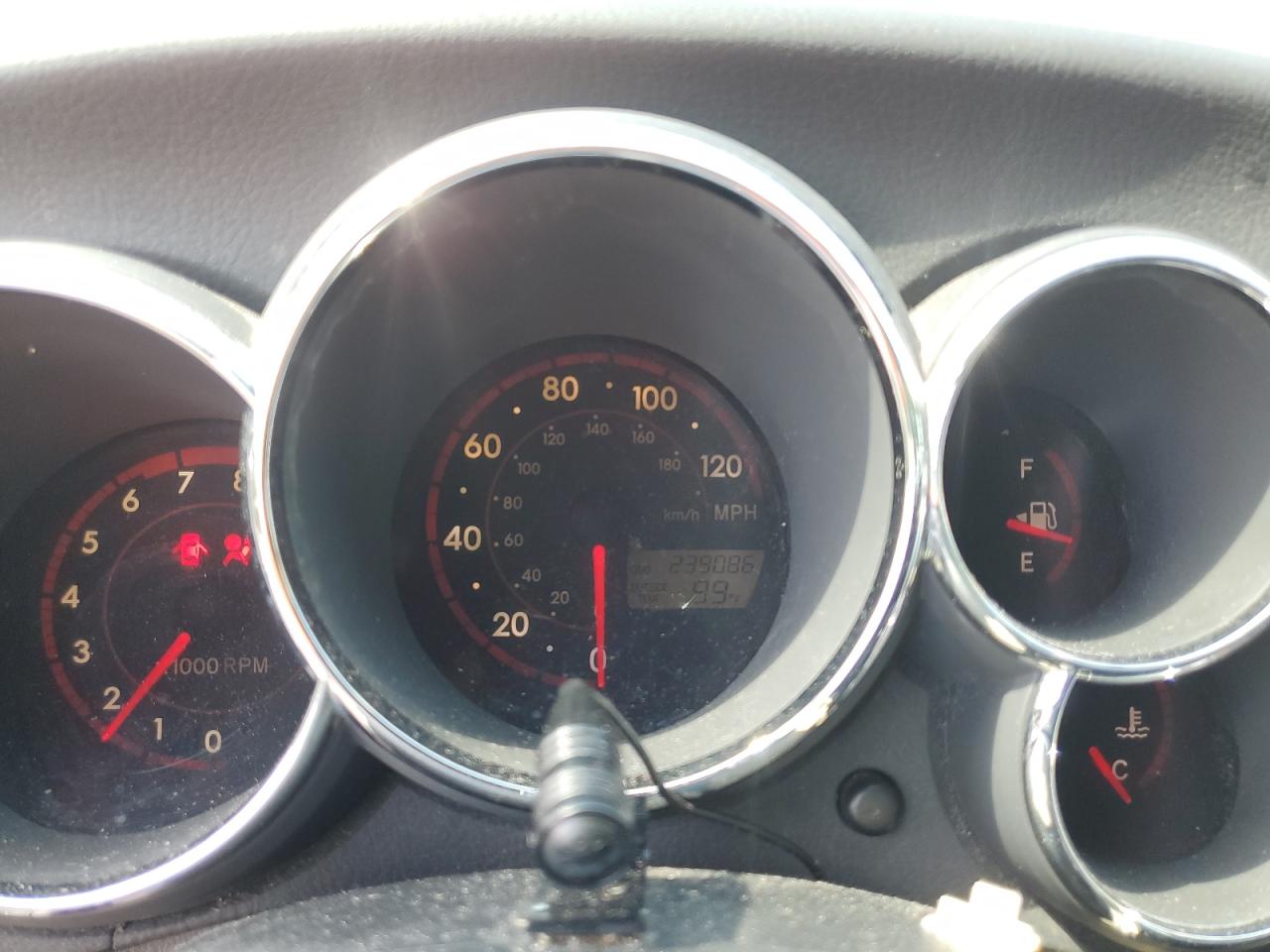 2005 Toyota Corolla Matrix Xr VIN: 2T1KR32E25C378620 Lot: 63643544