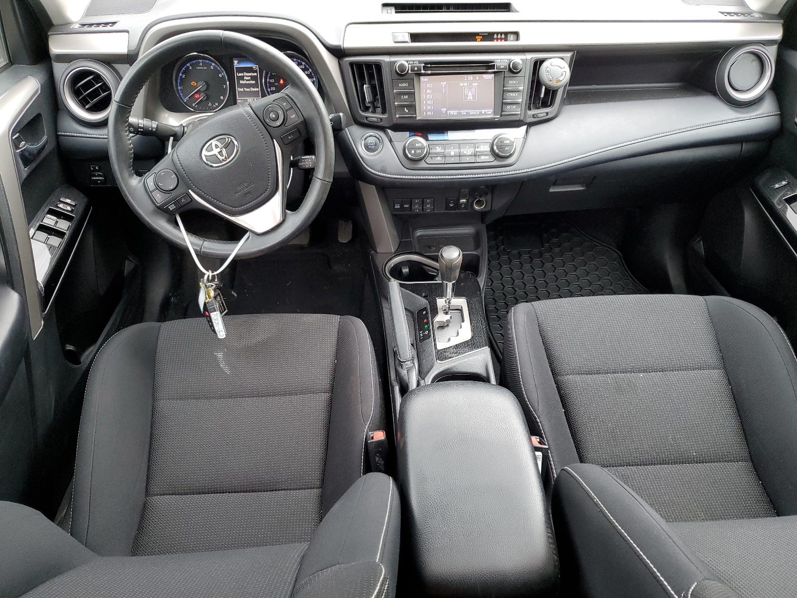 2T3RFREV4JW794321 2018 Toyota Rav4 Adventure