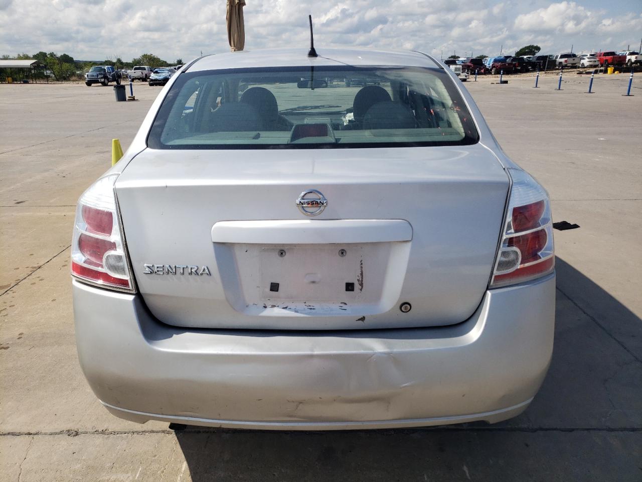 2008 Nissan Sentra 2.0 VIN: 3N1AB61E18L648136 Lot: 64837024