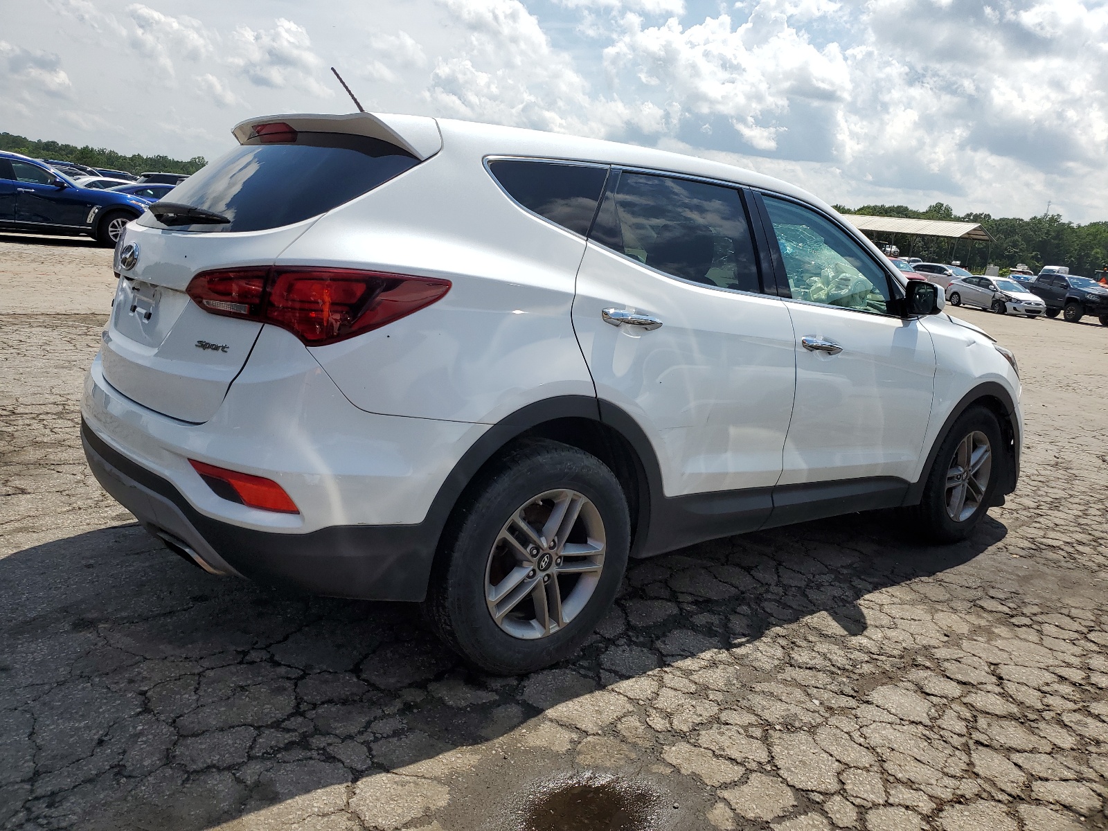 2018 Hyundai Santa Fe Sport vin: 5NMZT3LB9JH101181