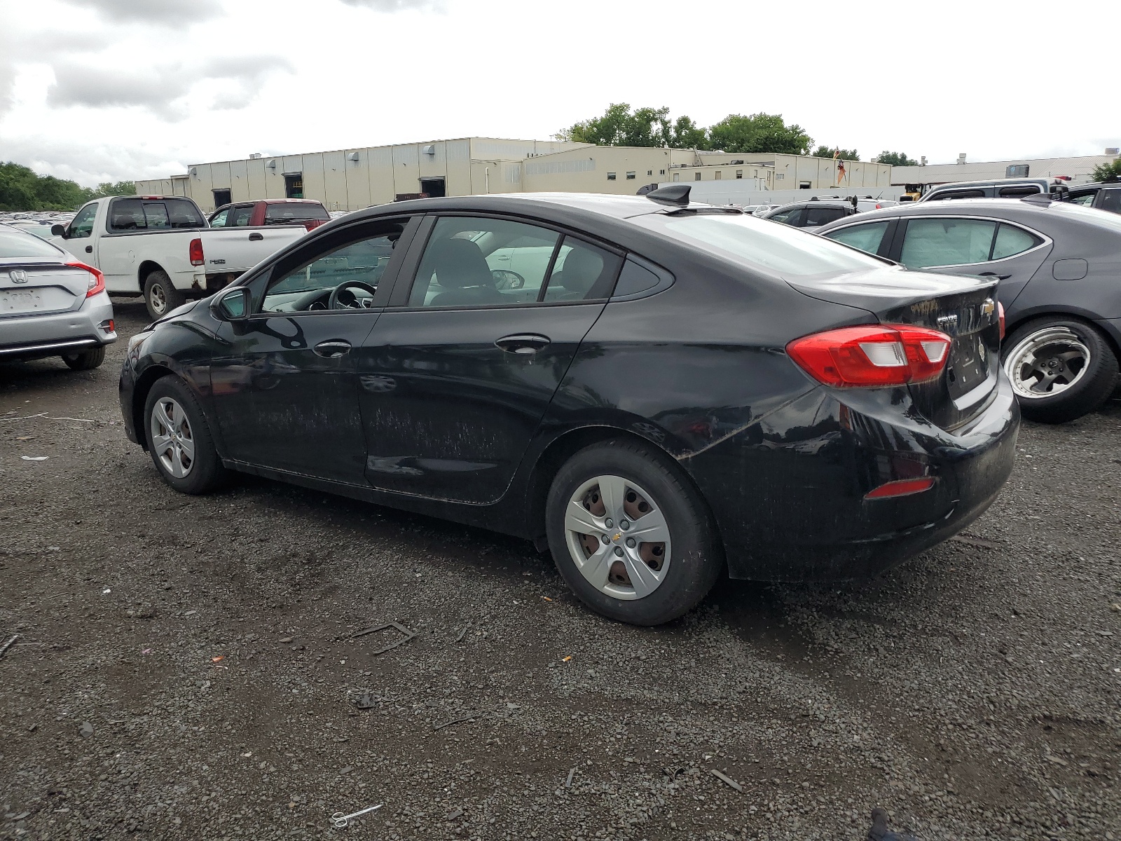 2016 Chevrolet Cruze Ls vin: 1G1BC5SM2G7232123