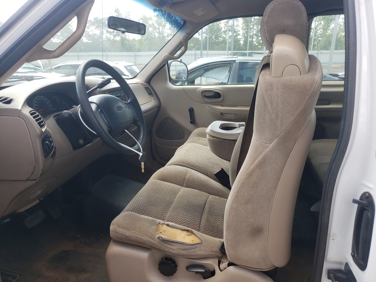 1FTRX17282NA75650 2002 Ford F150