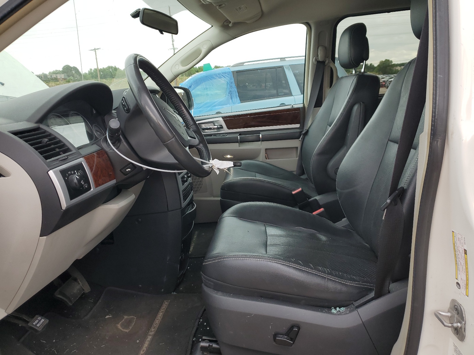 2A4RR8DX3AR478725 2010 Chrysler Town & Country Touring Plus