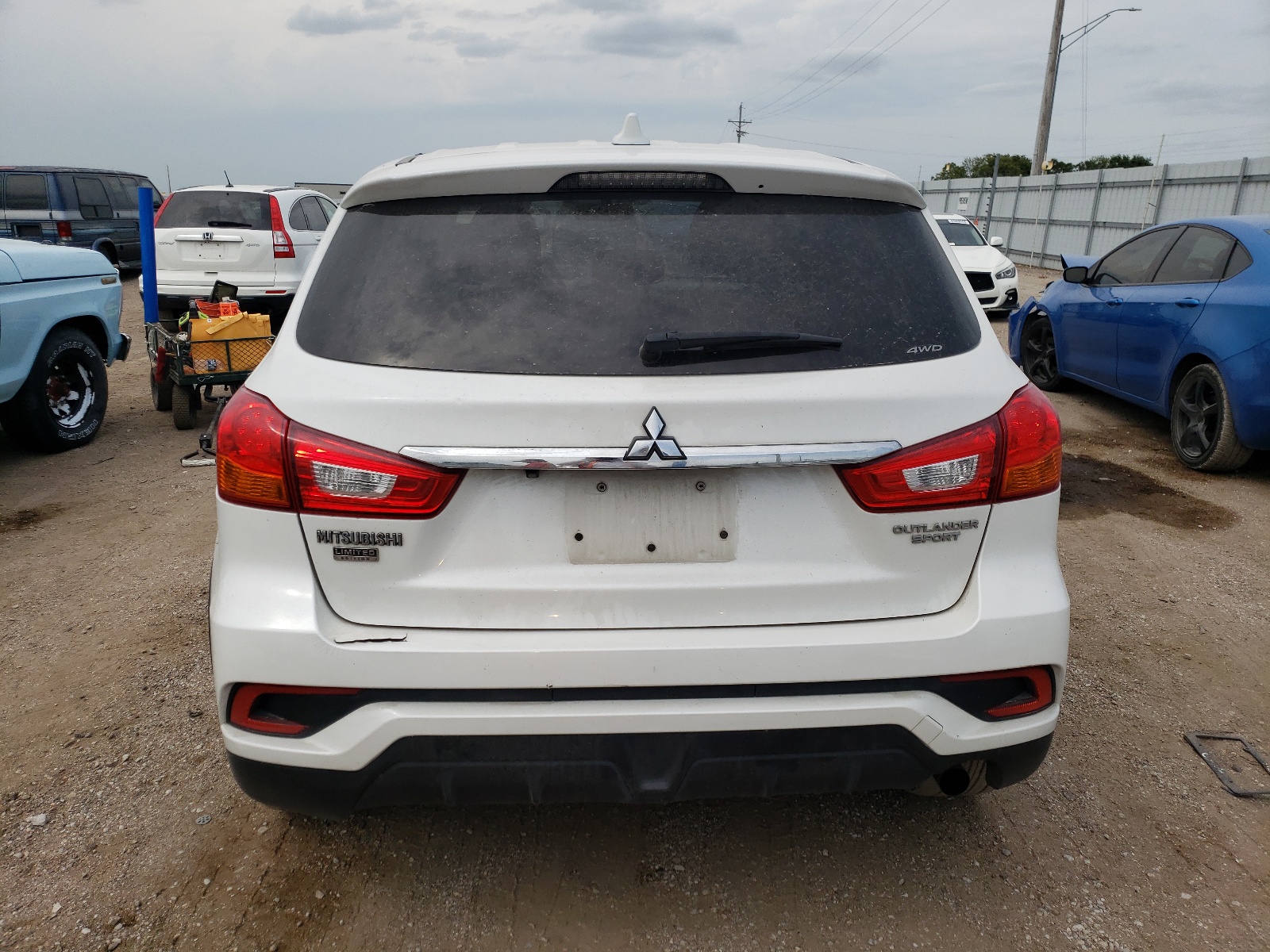 JA4AR3AU9KU033145 2019 Mitsubishi Outlander Sport Es