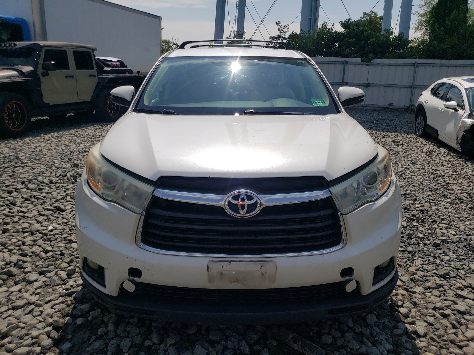 5TDBKRFH3ES062257 2014 Toyota Highlander Le