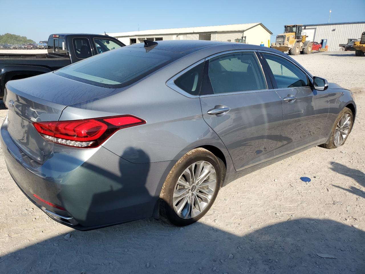 2015 Hyundai Genesis 3.8L VIN: KMHGN4JE4FU040712 Lot: 62724794