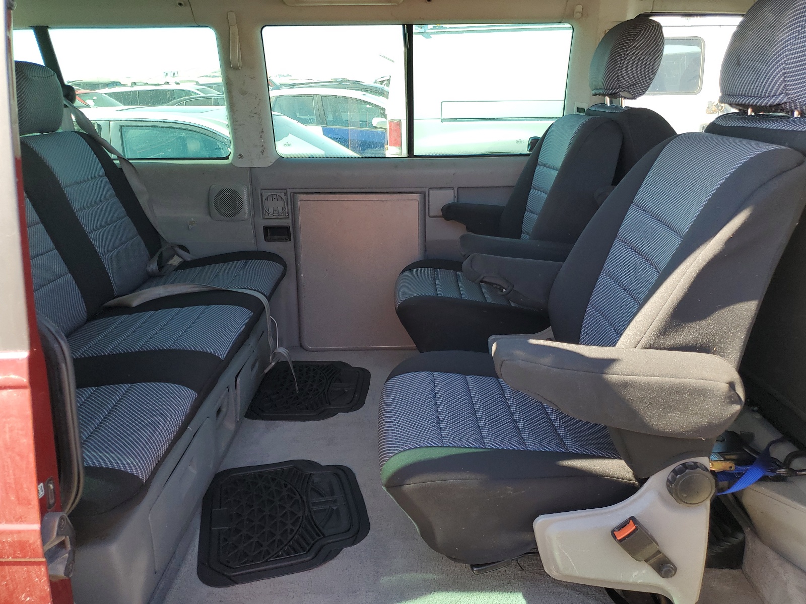 WV2MB47083H034509 2003 Volkswagen Eurovan Mv