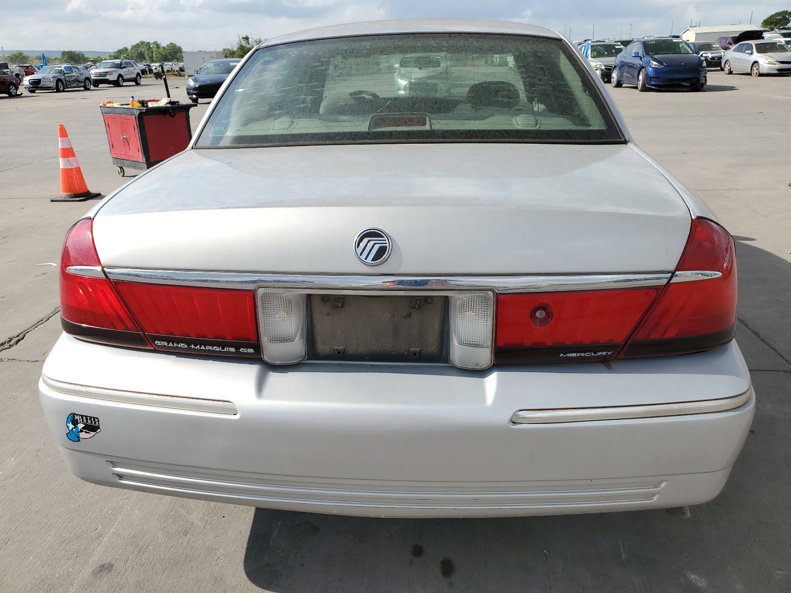 2MEFM74W8YX745581 2000 Mercury Grand Marquis Gs