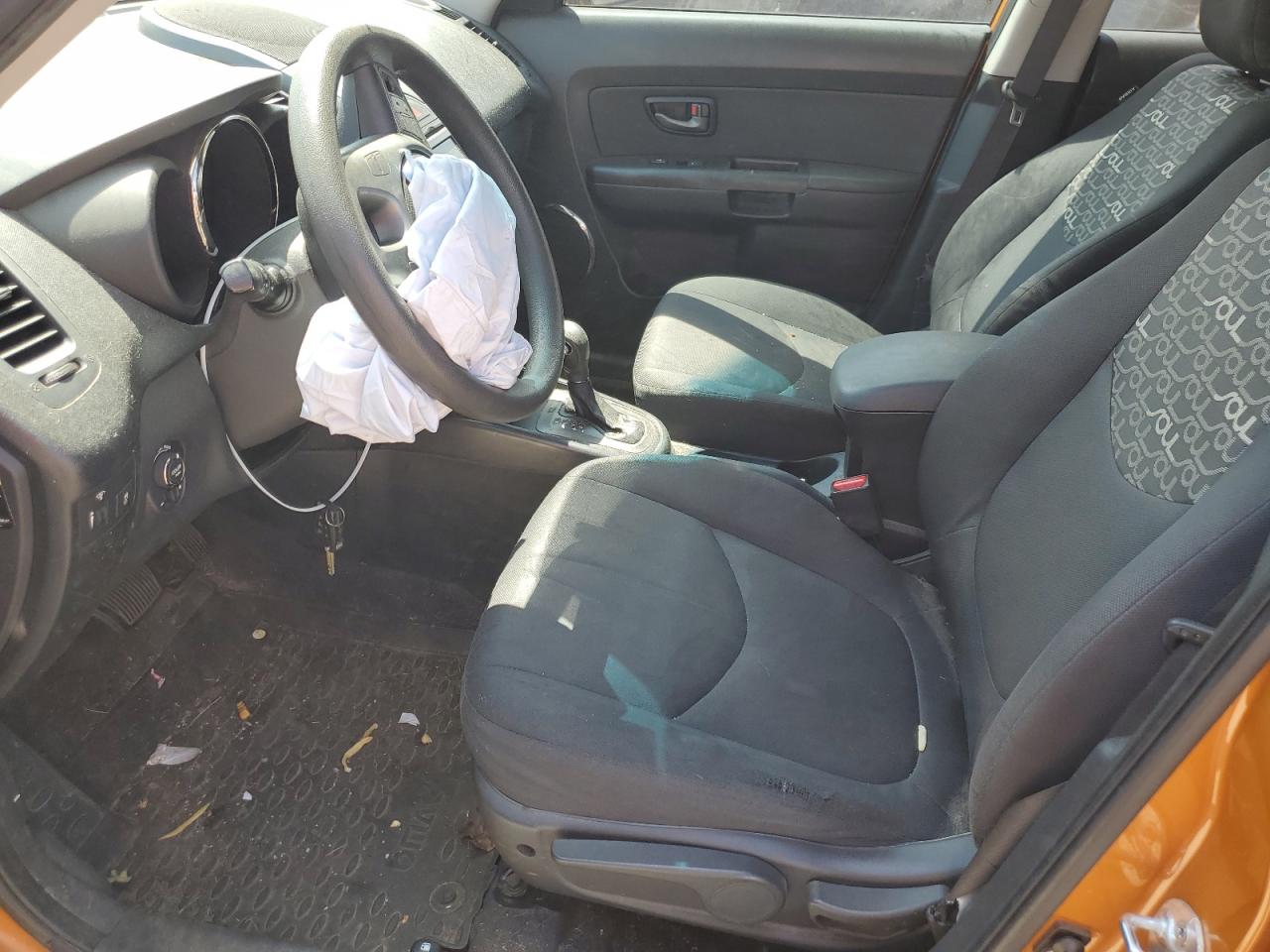 2011 Kia Soul + VIN: KNDJT2A21B7216926 Lot: 62830634