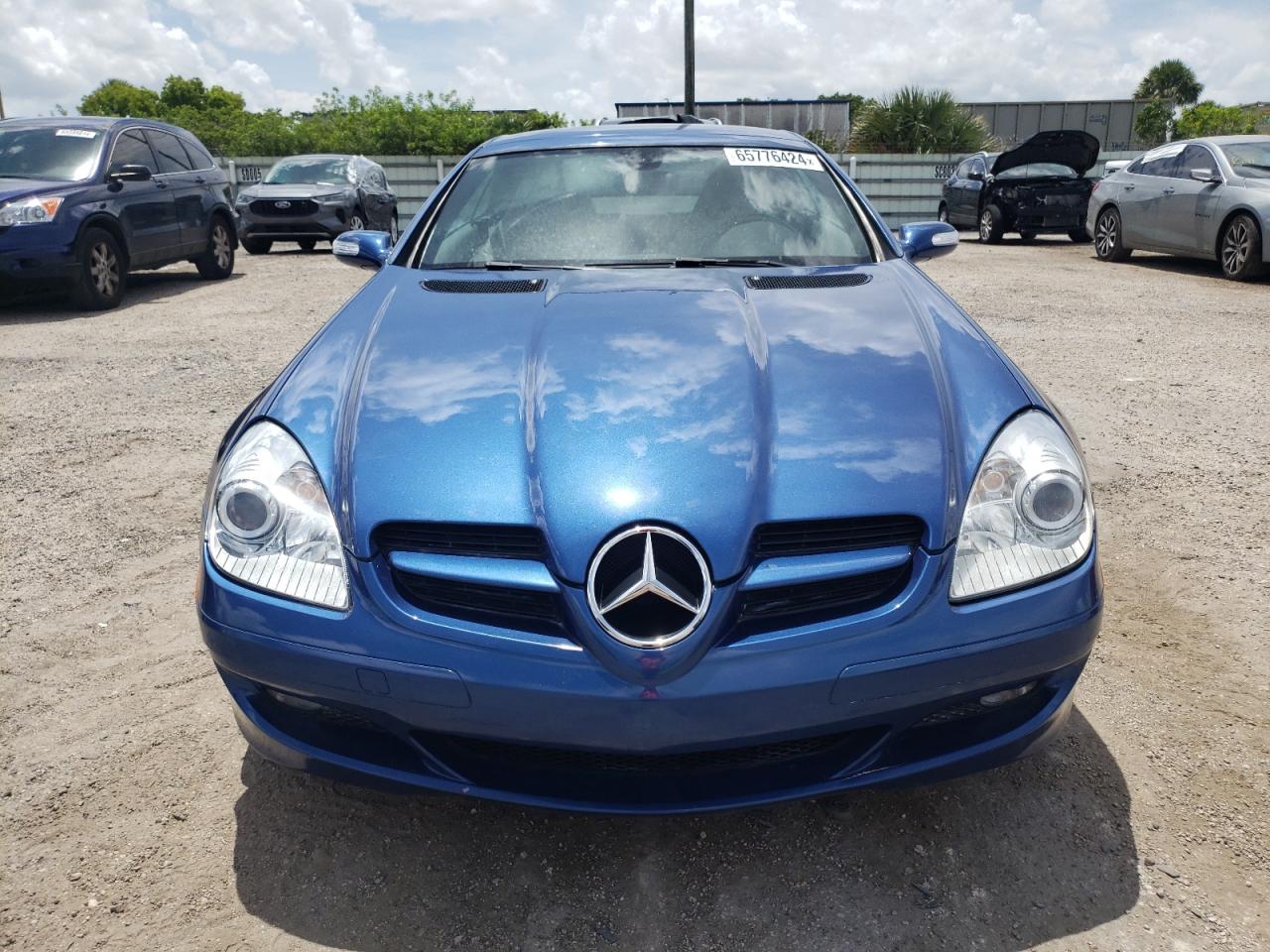 2005 Mercedes-Benz Slk 350 VIN: WDBWK56F05F074230 Lot: 65776424