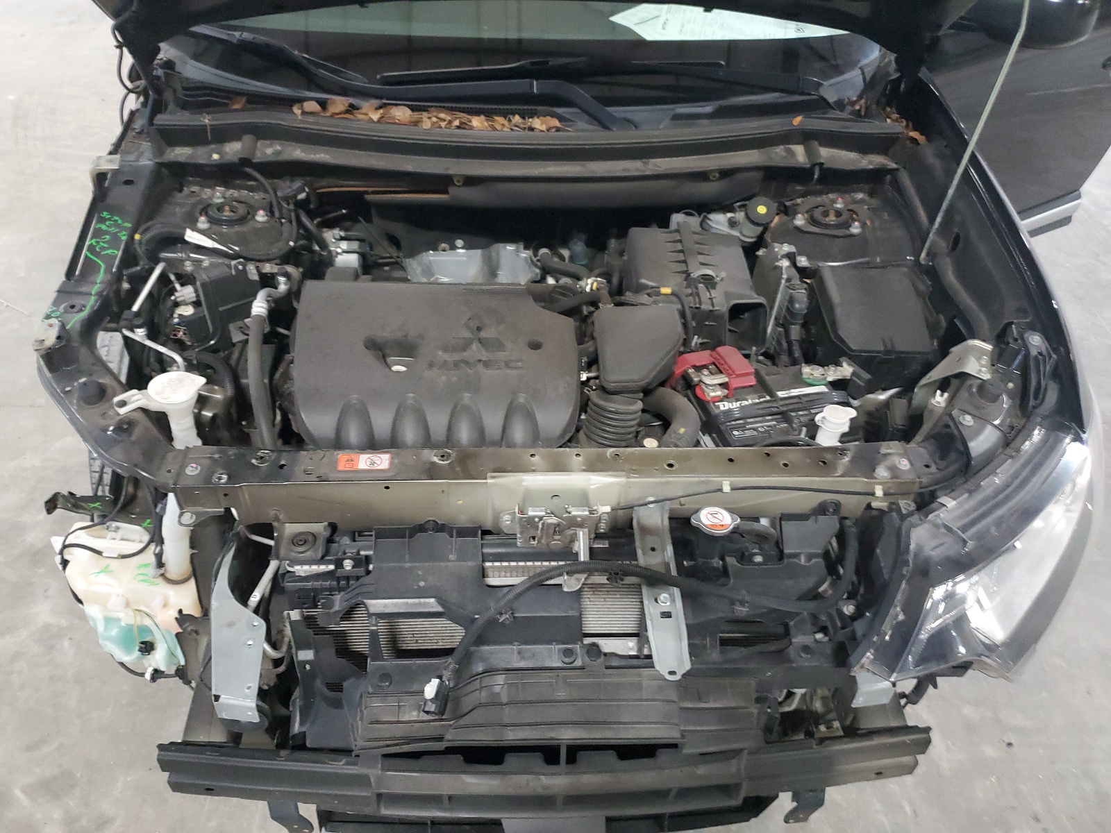 JA4AD2A35KZ037583 2019 Mitsubishi Outlander Es