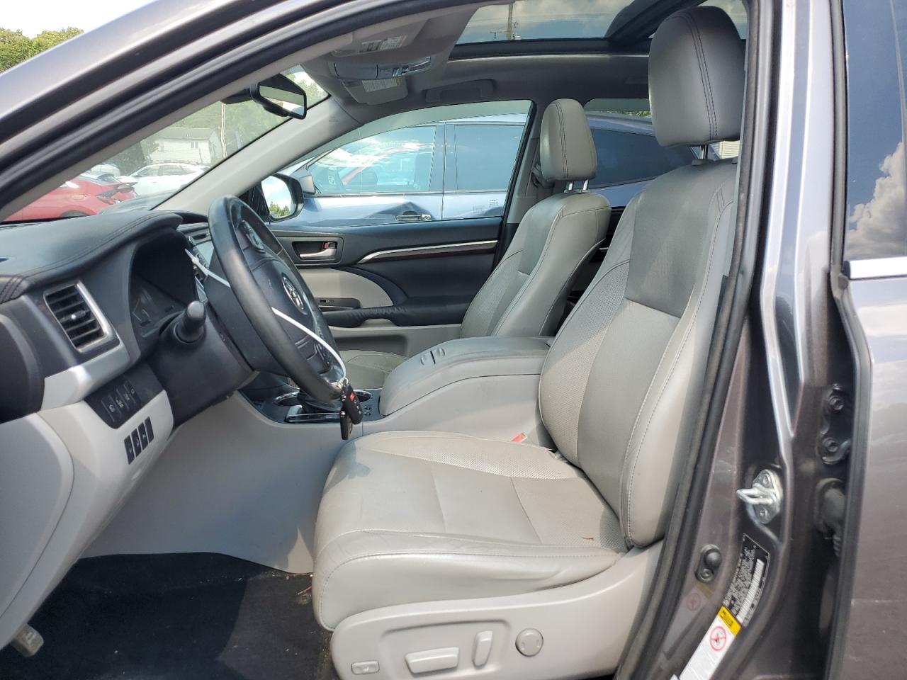 2014 Toyota Highlander Limited VIN: 5TDDKRFH9ES037095 Lot: 63608884