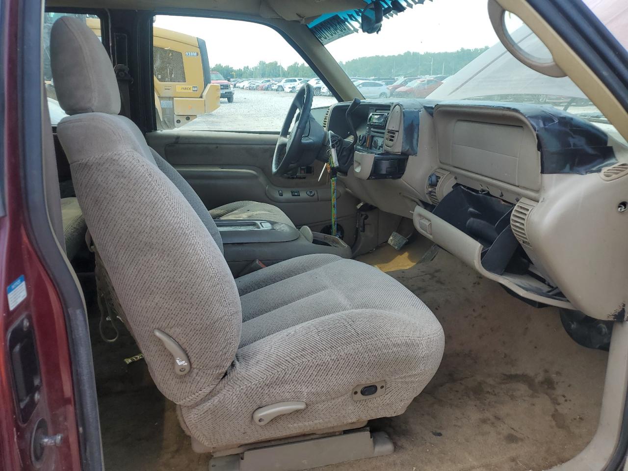 1999 Chevrolet Gmt-400 K1500 VIN: 1GCEK19R6XR144052 Lot: 63430104