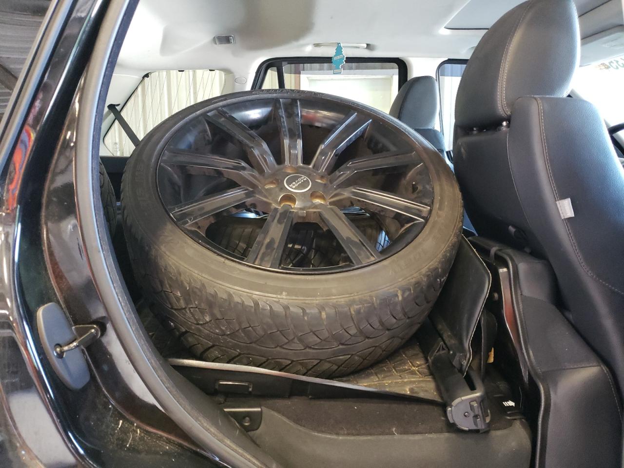 2011 Land Rover Range Rover Sport Hse VIN: SALSF2D48BA297170 Lot: 64182354