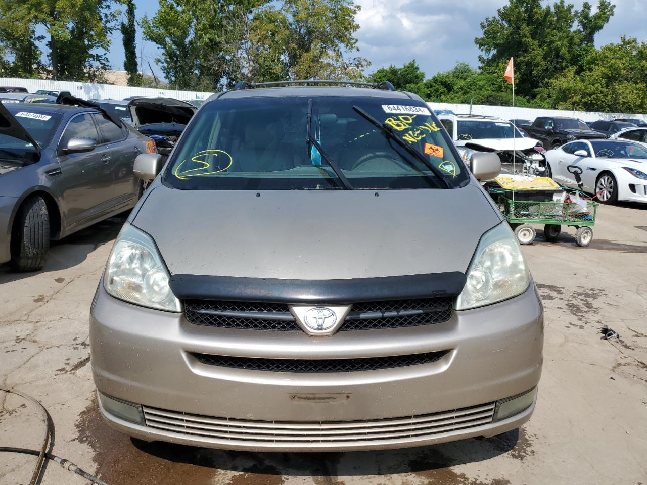 2004 Toyota Sienna - Image 5
