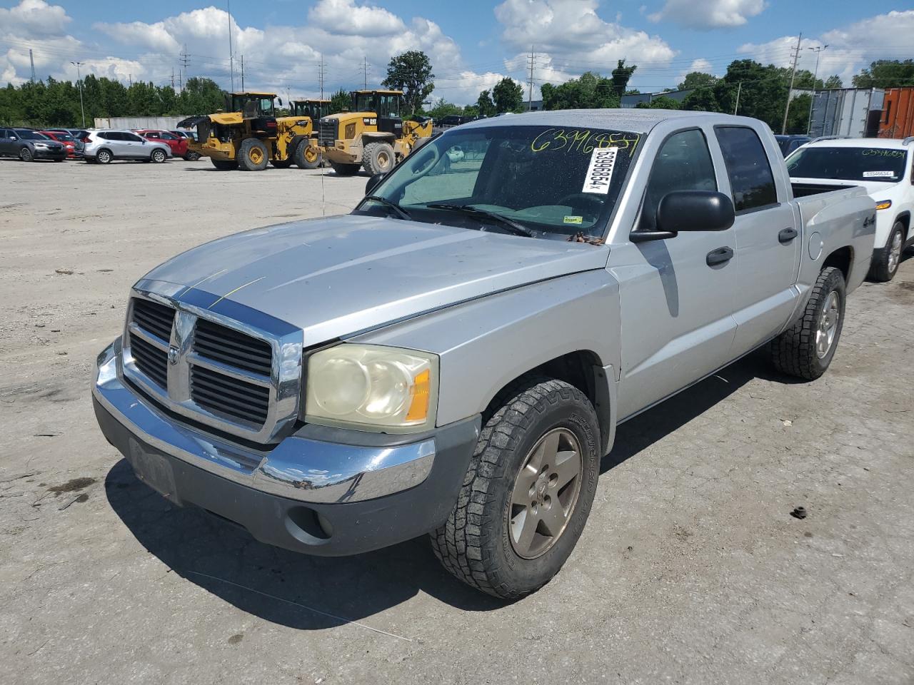 2005 Dodge Dakota Quad Slt VIN: 1D7HW48N35S120384 Lot: 63996854