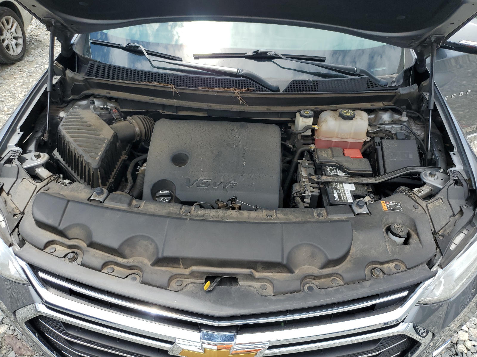 1GNERKKW4JJ122825 2018 Chevrolet Traverse Premier